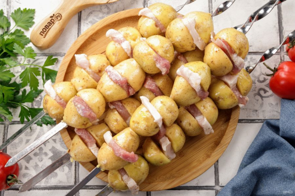 Шашлык из картофеля