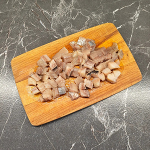 Салат с горошком, картофелем и сельдью Салат с горошком, картофелем и сельдью